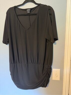 torrid Black V-Neck Short Sleeve Ruched Side Top